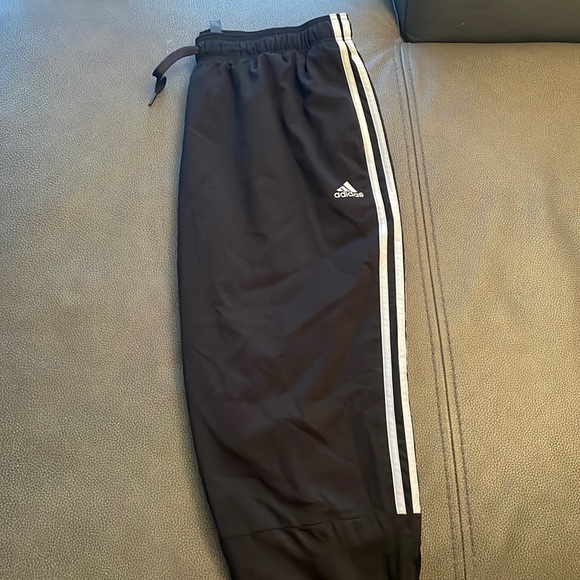 adidas Other - Adidas sweatpants